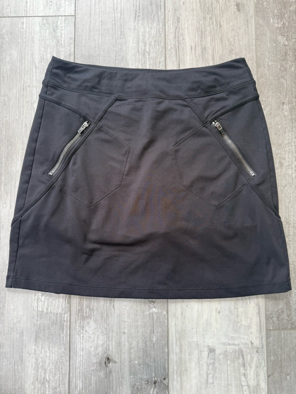 Athleta Trailside Skort Black ST Zip Pocket Hiking Athletic Skirt